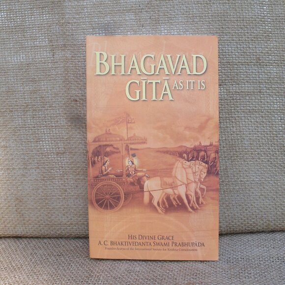 Bhagavad Gita As It Is Paperback 2nd Edition - Picture 1 of 15